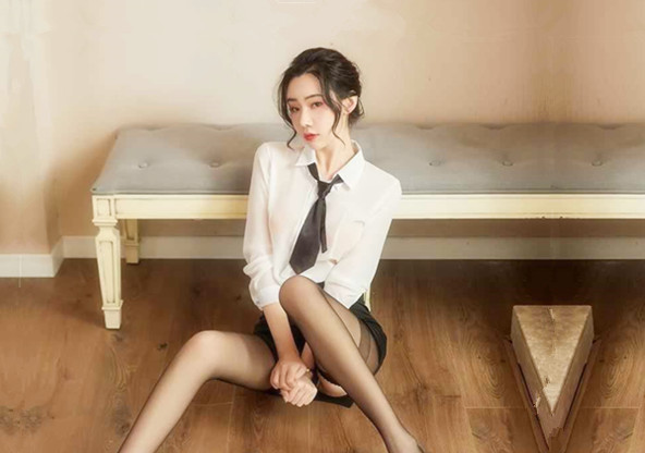 约了三年的美业精英妹 子 白 领 无死角全称高速三年之恋今日修成正果